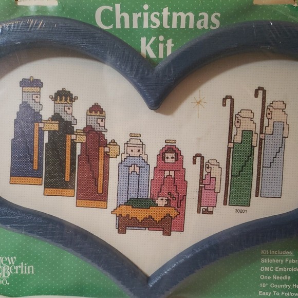 NIP Christmas Nativity Cross Stitch Heart Frame Embroidery Kit The New Berlin Co - Picture 2 of 4